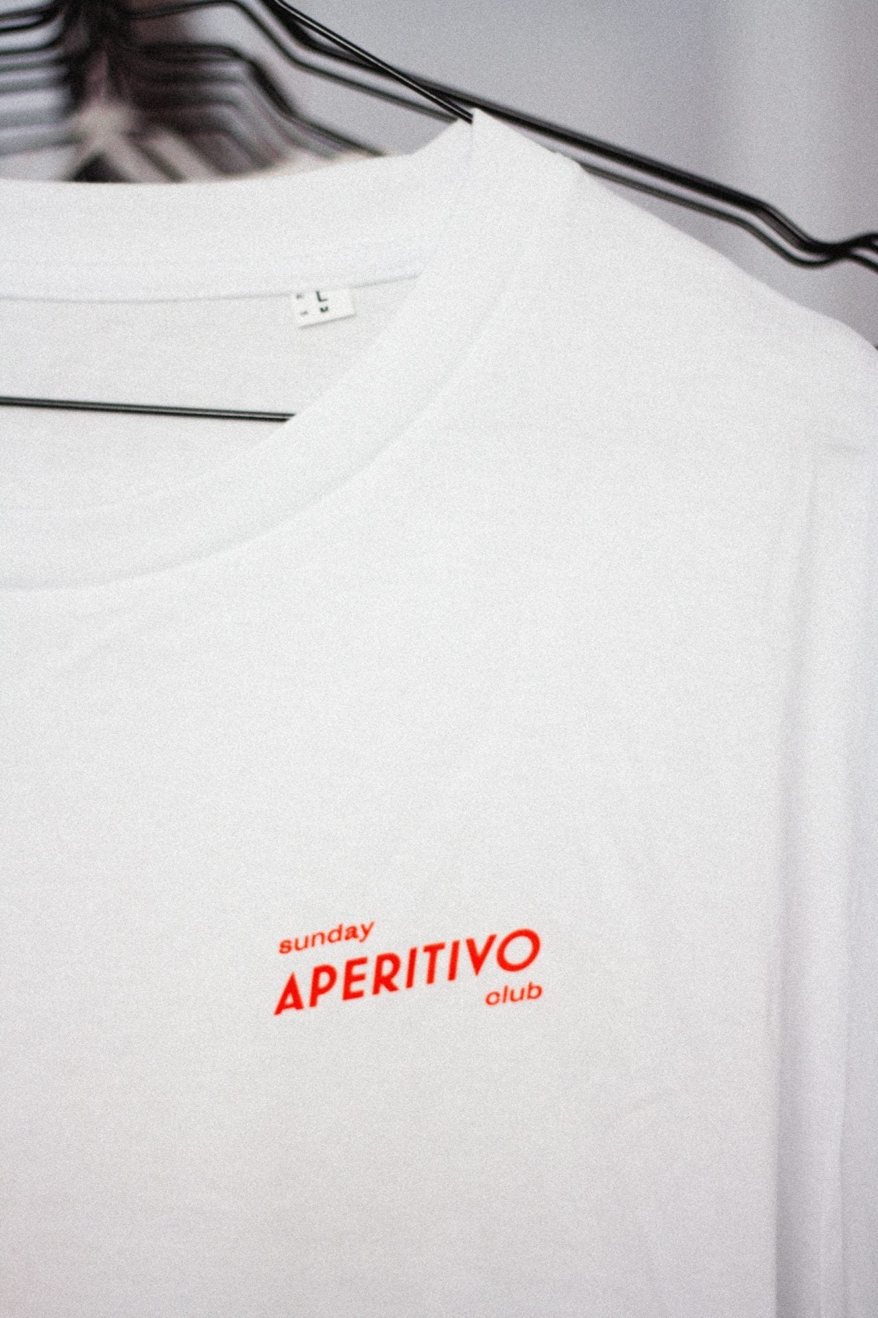 Larrys - drop 1 – sunday aperitivo club T-shirt - weiß - Larrys Fashion