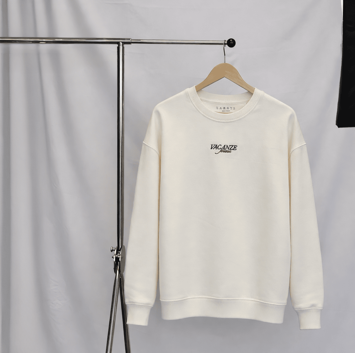 Larrys - vacanze forever boxy sweater - cream - Larrys Fashion