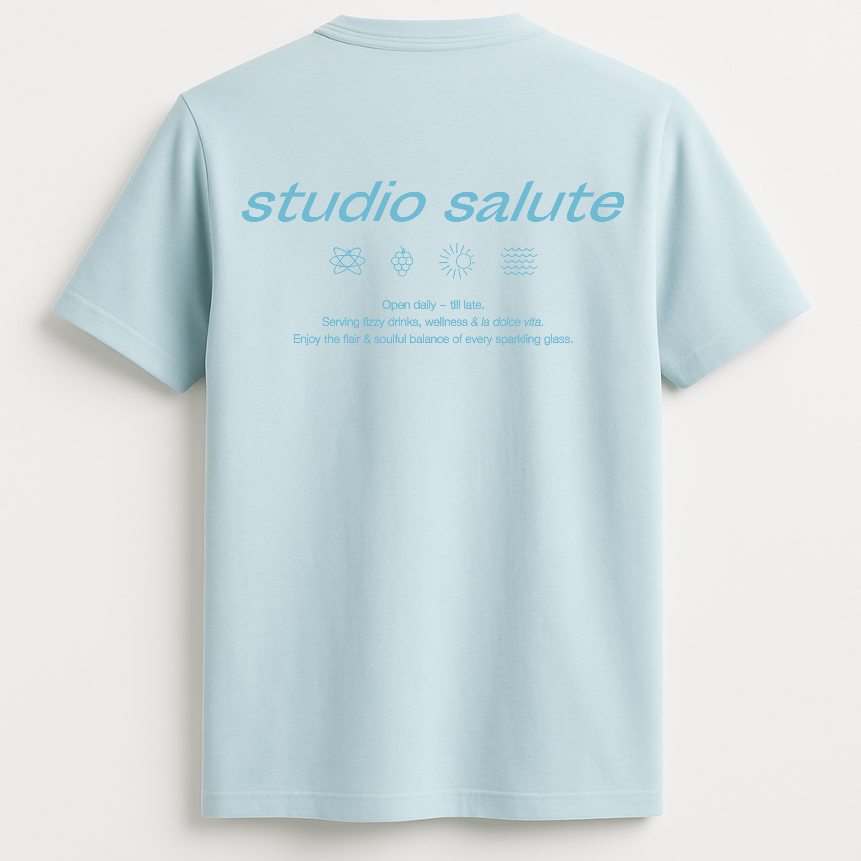 Larrys - studio salute T-shirt - ice Blue